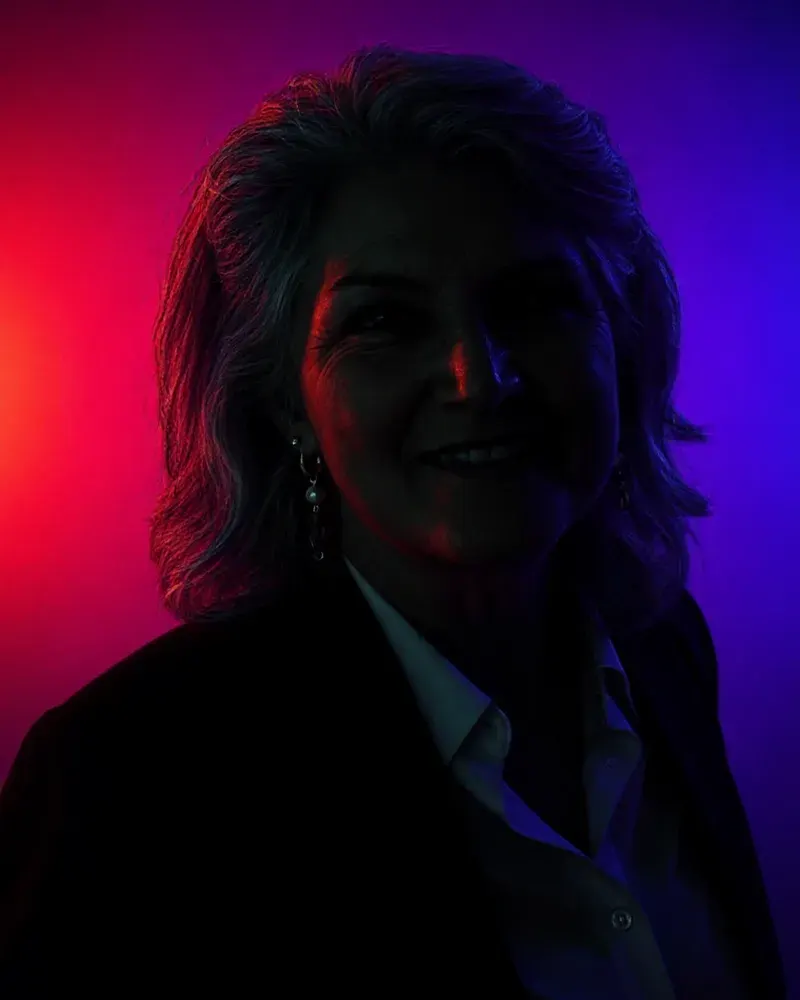 Marta Ligabò, ritratto in controluce